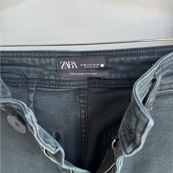 Zara Slim Fit Relaxed Leg High-waisted jeans with back patch pocket size 6 - Picture 12 of 13